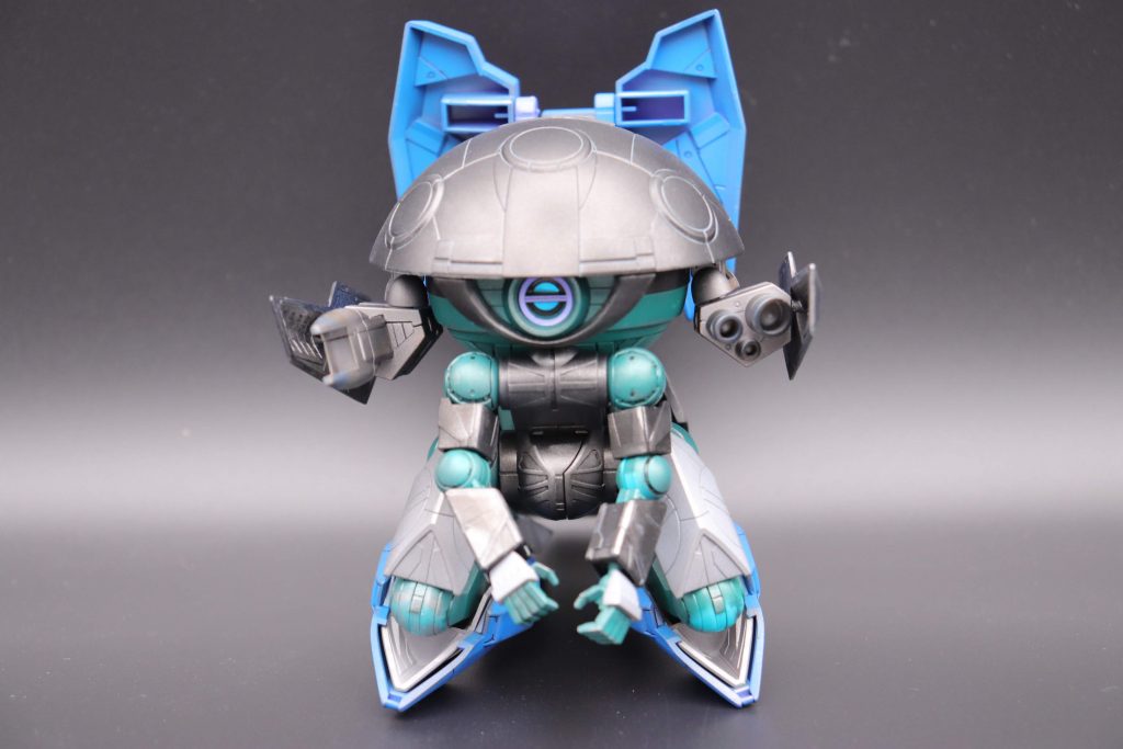 ウォドムポッド+正座ポーズ