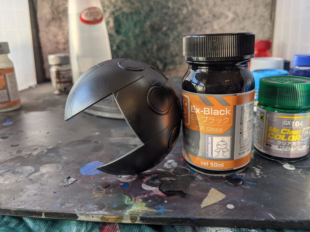 ウォドムポッドの頭部パーツを黒色に塗装