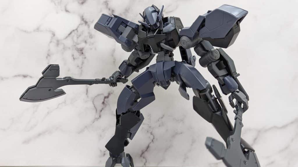 グレイズアイン戦闘ポーズ